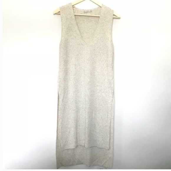 Anthropologie Tops - Knit sleeveless tunic dress with side slits sz 8